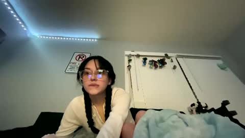 White Chocolate  online show from February 20, 9:44 am