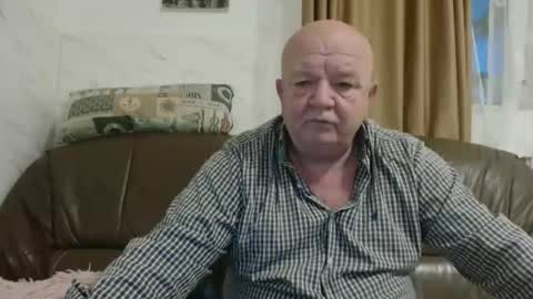 fullballs6 online show from October 29, 4:03 am