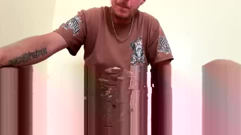 Snapshot of fun205075 chatting on October 17, 8:13 pm fun205075 online show from October 17, 8:13 pm