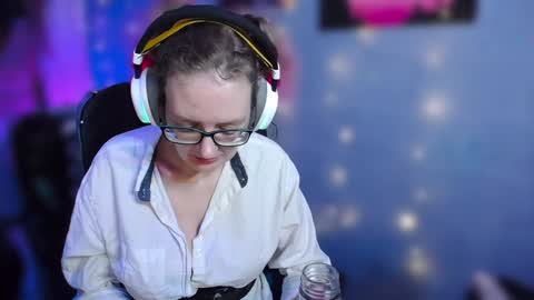 Princess Nellie  Captain Simon online show from December 13, 2:05 pm