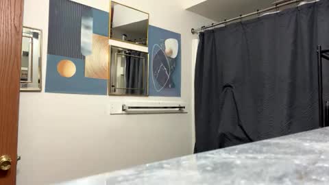 Linnys Palace online show from February 20, 5:15 pm