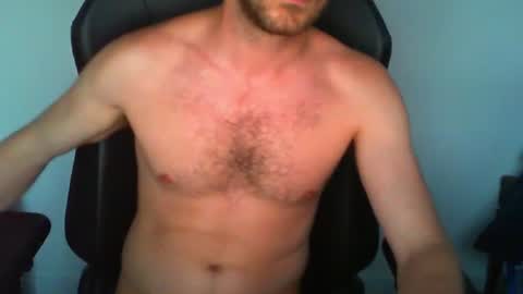 YWhiteNiceMan online show from June 24, 7:43 pm