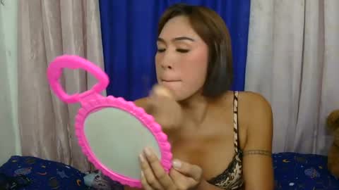 LIL LEE online show from July 26, 12:08 am
