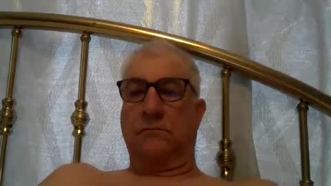 fyrguy101 online show from December 18, 6:03 pm