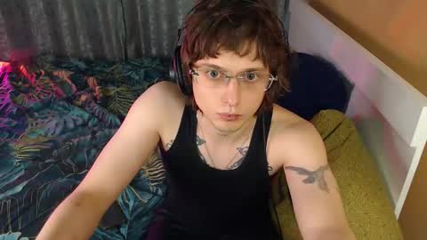 Ian online show from October 5, 10:28 pm