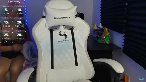 gabbie_kook online show from April 10, 12:49 am