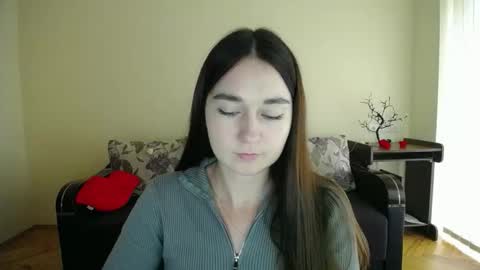 Jaklin online show from October 6, 9:27 am