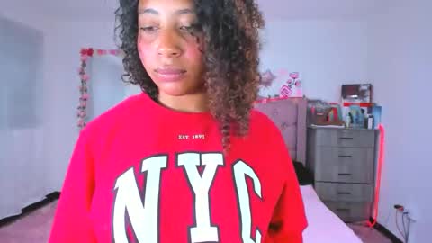 Snapshot of gabi_jhons_23 chatting on October 3, 12:35 pm gabi_jhons_23 online show from October 3, 12:35 pm