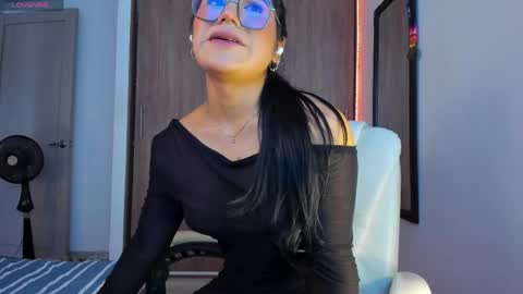 Gabriella Marcillo online show from May 13, 9:13 pm