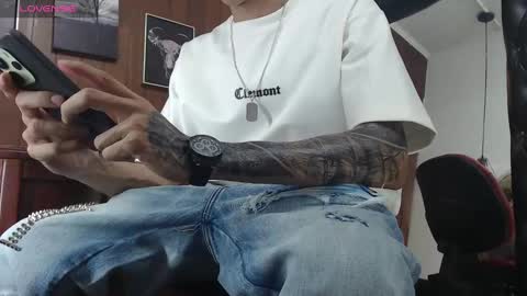 Snapshot of gaboreyes1 chatting on September 11, 3:52 am Gabo online show from September 11, 3:52 am