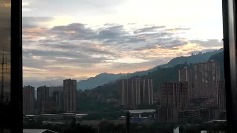 Gabriela salgado online show from October 14, 10:51 am