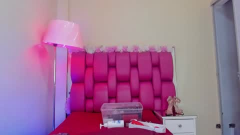 Gaby Im on vacation see you on November 25 online show from February 19, 2:55 pm