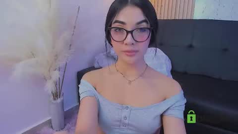 Gabriela Evans MS online show from February 6, 10:12 pm