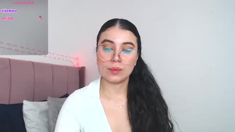 GabrielaRossa online show from November 5, 2:30 pm