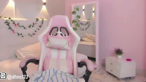 Gabriella online show from February 20, 11:32 pm