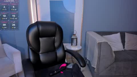 Gabriella Lee online show from November 13, 3:20 am