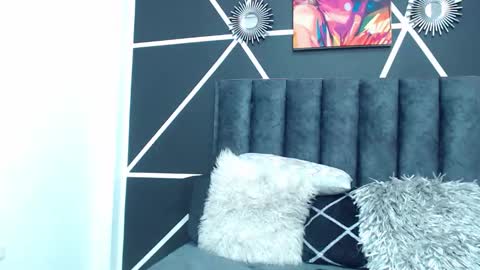 gabrielyabigail online show from February 19, 9:58 pm