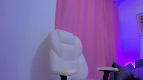 gaby online show from December 18, 1:50 pm