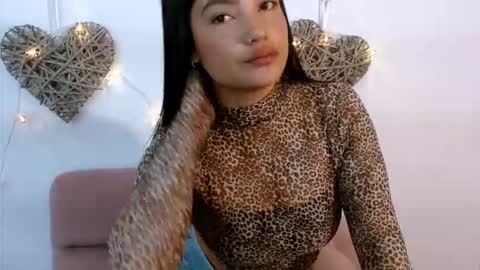 My name is Gabriela.. nice to meet you thumbs up please its very important to me online show from February 7, 2:47 am