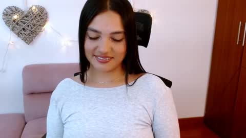 My name is Gabriela.. nice to meet you thumbs up please its very important to me online show from February 11, 2:59 am