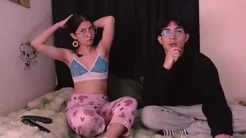 Gaia y Clayde online show from February 24, 5:10 am