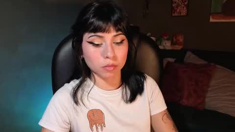 gaia_joness online show from November 25, 8:29 pm