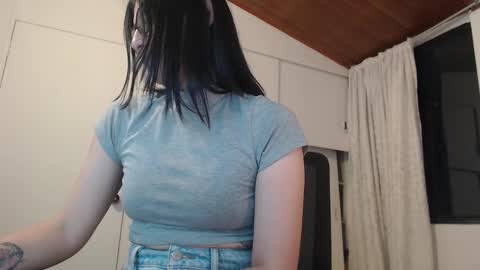 gaitan4 online show from February 4, 11:52 pm