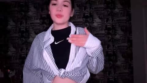 Abigail online show from December 14, 8:04 pm