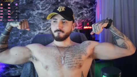 Chris  Dont forget to gift me thumb up Its very important to me and makes me happy AF  online show from February 14, 5:19 am