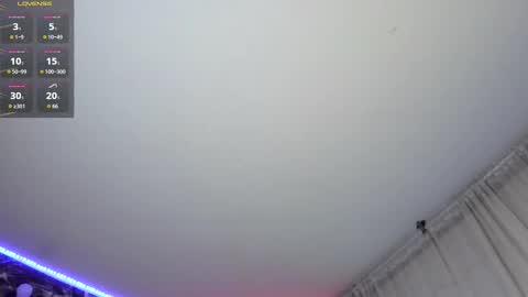 Chris  Dont forget to gift me thumb up Its very important to me and makes me happy AF  online show from September 30, 6:35 am