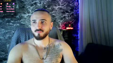 Chris  Dont forget to gift me thumb up Its very important to me and makes me happy AF  online show from February 26, 6:19 am