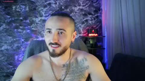 Chris  Dont forget to gift me thumb up Its very important to me and makes me happy AF  online show from February 20, 6:50 am