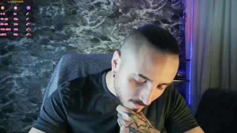 Chris  Dont forget to gift me thumb up Its very important to me and makes me happy AF  online show from February 19, 5:38 am