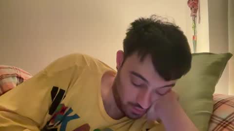 Snapshot of gargoyle_blog chatting on December 24, 2:22 pm Gargoyle online show from December 24, 2:22 pm