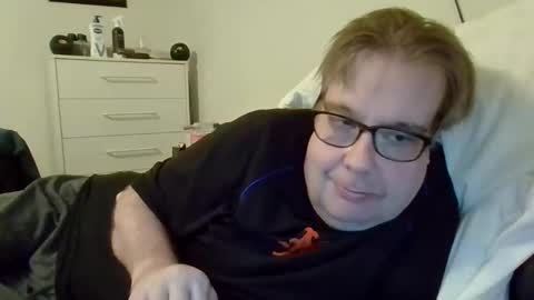 Gary online show from March 27, 2:39 am