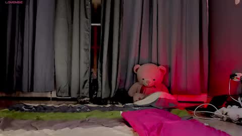 Vnecis Marn online show from February 18, 12:59 am