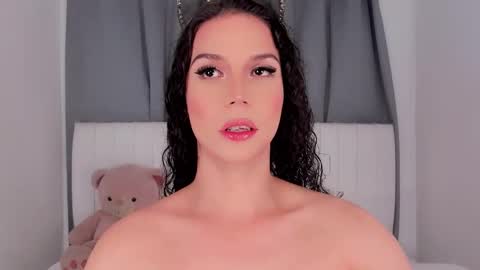 Vnecis Marn online show from November 14, 5:59 pm