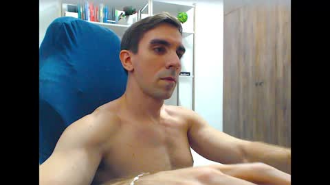 gatosarado23 online show from February 2, 2:38 am