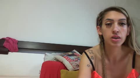 Monique online show from January 14, 9:30 pm