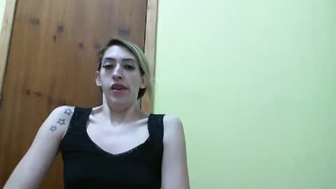 Monique online show from January 5, 11:01 pm