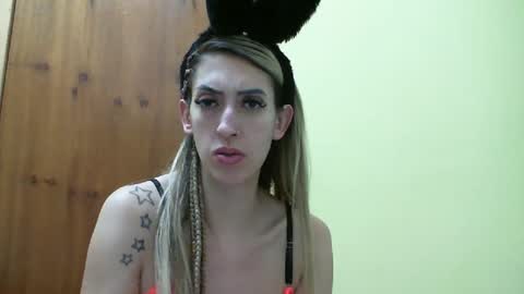 Monique online show from January 9, 3:04 am