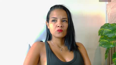 gaviluc_ online show from March 27, 11:33 am