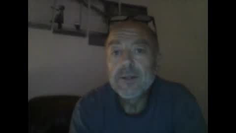 Snapshot of gavinbamber21 chatting on October 5, 2:53 am gavinbamber21 online show from October 5, 2:53 am