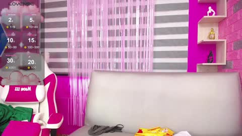  GAVY GREY  online show from March 11, 7:03 pm