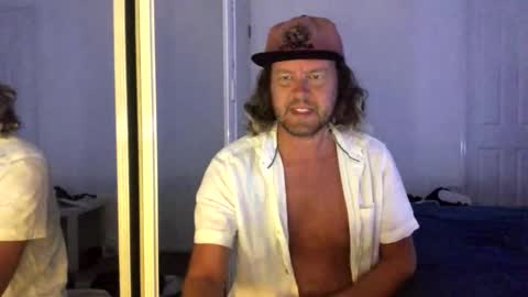 gcsurfer81 online show from February 22, 7:56 am