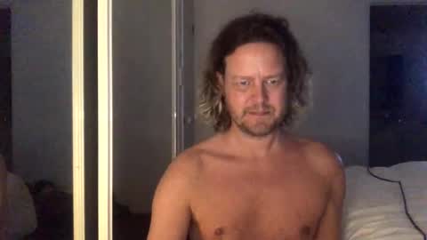 gcsurfer81 online show from October 31, 9:10 am