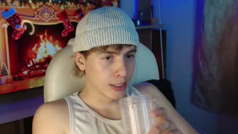 Gem Dominus online show from December 18, 1:01 am