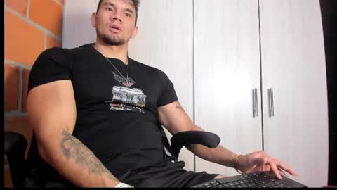 gendersonfit online show from July 25, 11:13 pm