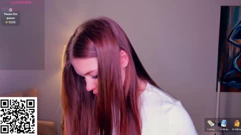 Emily online show from April 9, 6:24 pm