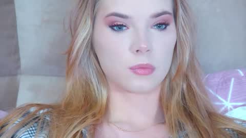 GentleRossi online show from September 12, 3:25 pm